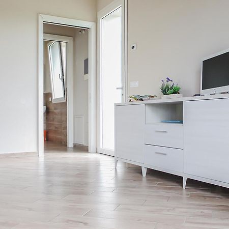 Modern Home With Private Parking Near The Station! Lucca Exterior photo